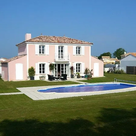 Hostel Res.eg Le Domaine De Fontenelles